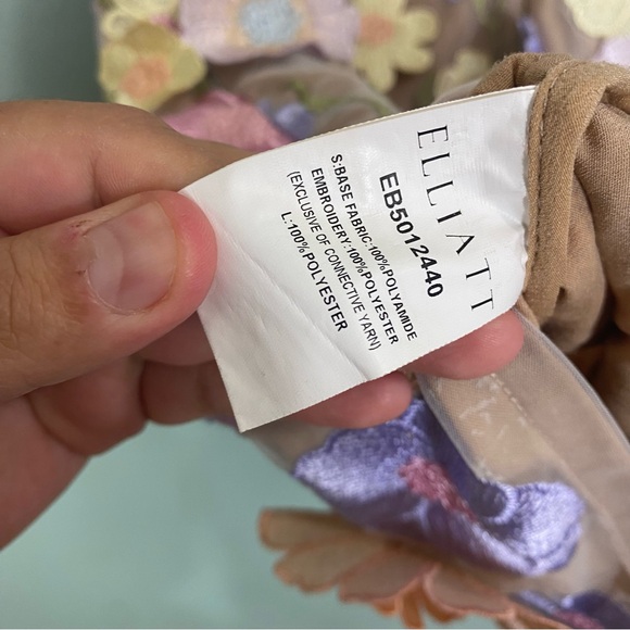 Elliatt Anthea Floral Embroidered Dress Mini Embellished 3D Applique Small - Picture 11 of 12